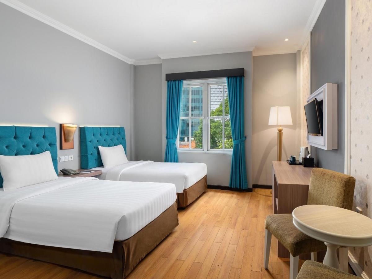 Luminor Hotel Palembang By Wh Free Massage 10 Minutes Esterno foto