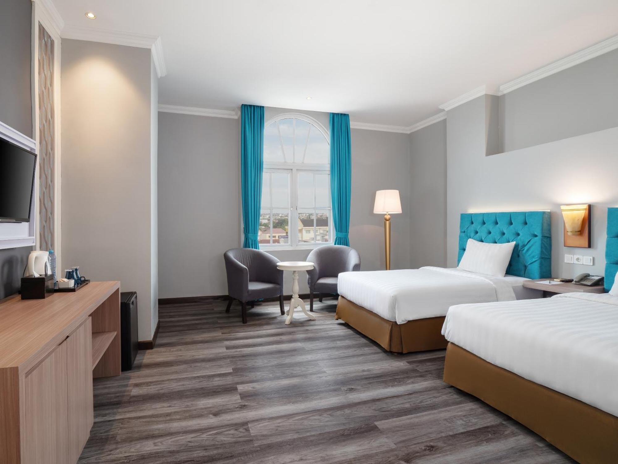 Luminor Hotel Palembang By Wh Free Massage 10 Minutes Esterno foto